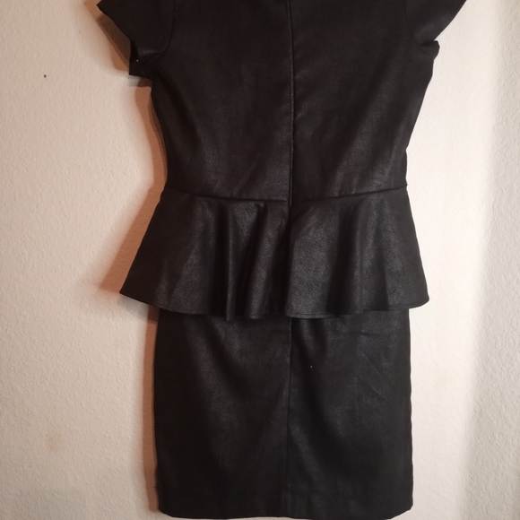 NWT Red Saks Fifth Avenue SMALL Black Distressed Peplum Midi Dress. - Picture 6 of 8